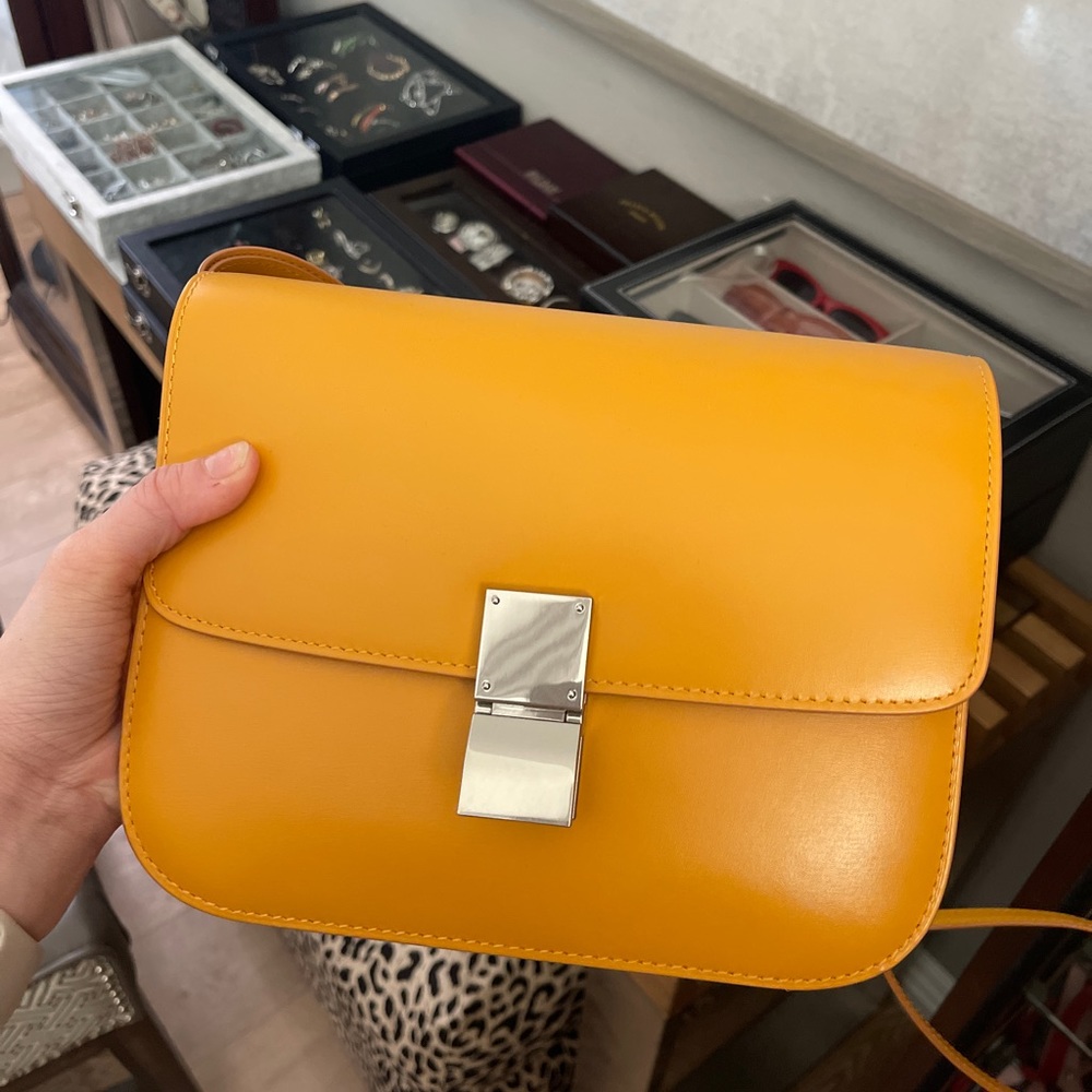 CELINE Medium Classic Bag In Box Calfskin - Yellow 🧡 DEADSTOCK!